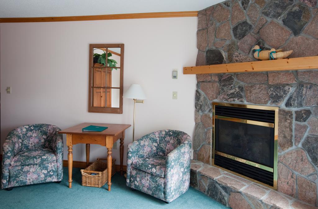 Pow Wow Point Lodge Huntsville Quarto foto